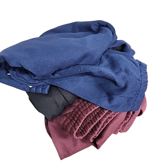 Bundle Deall 🔥 4 pair of cotton plus size joggers 1x and 2x...NWT - Picture 1 of 2